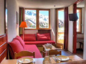 Charmant 2 pièces avec balcon, plein Sud, centre station, idéal pour 4 personnes, proche commodités - FR-1-634-37